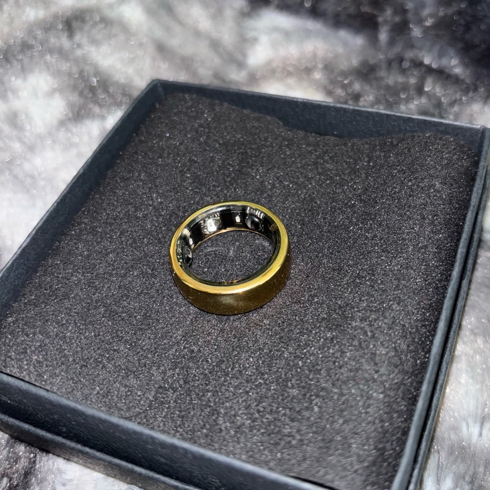 Oura Gold ring size 8
